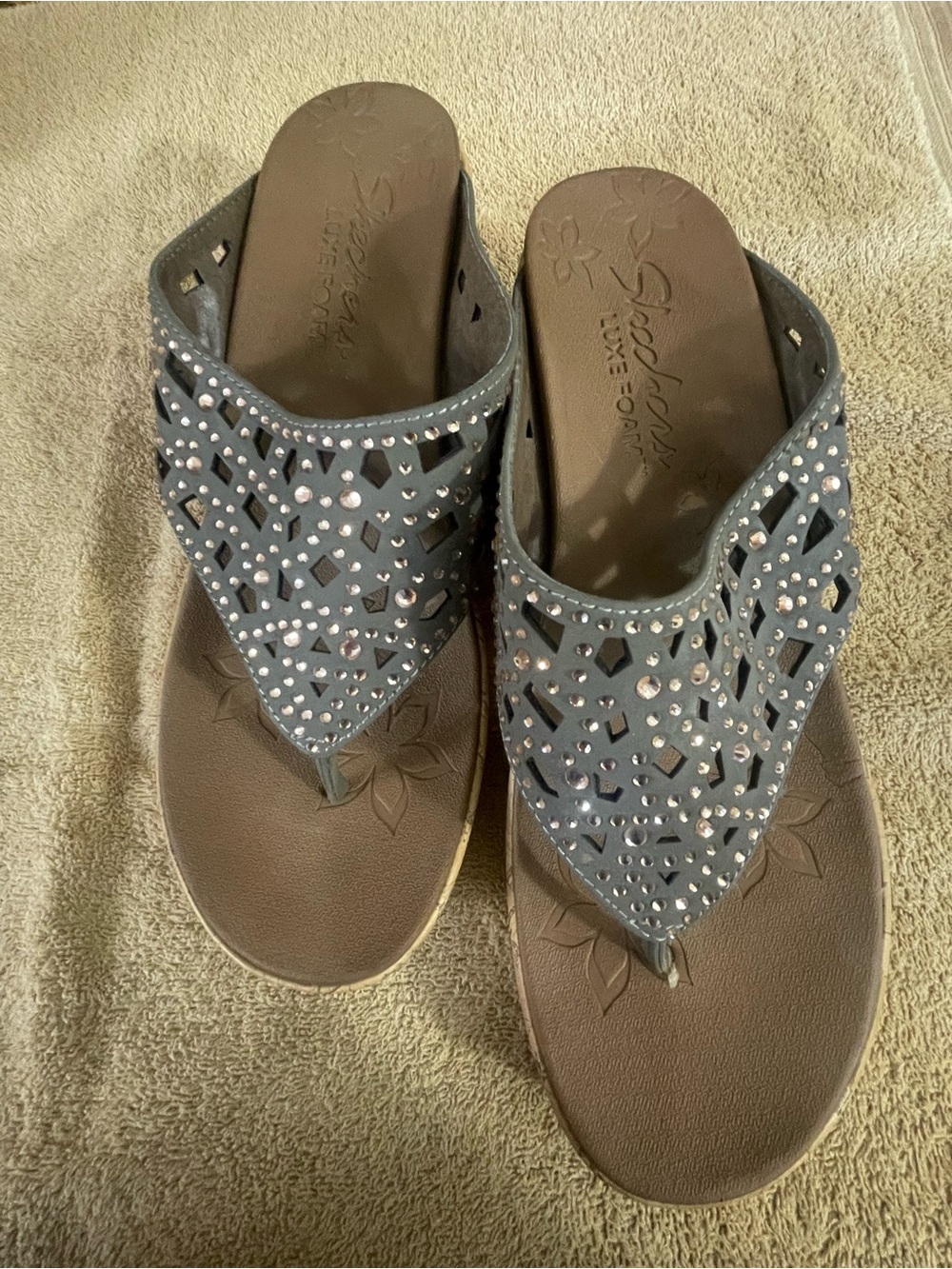 Skechers Gray Rhinestone Cutout Thong Sandals